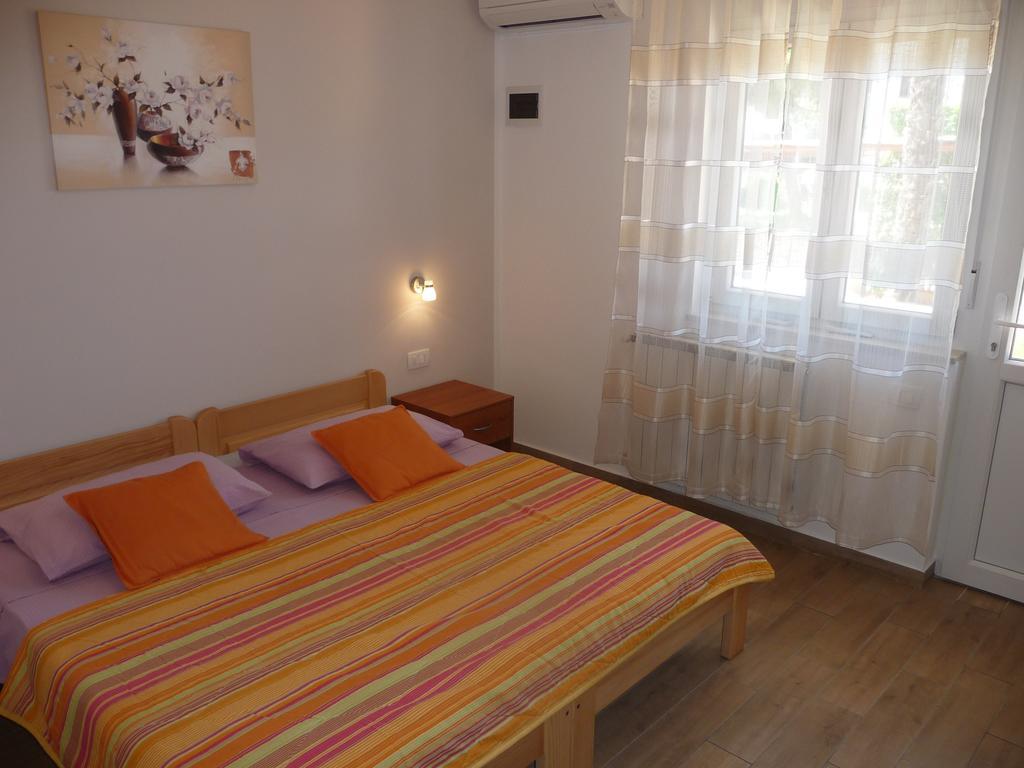 Apartments & Rooms Milka Umag Eksteriør bilde