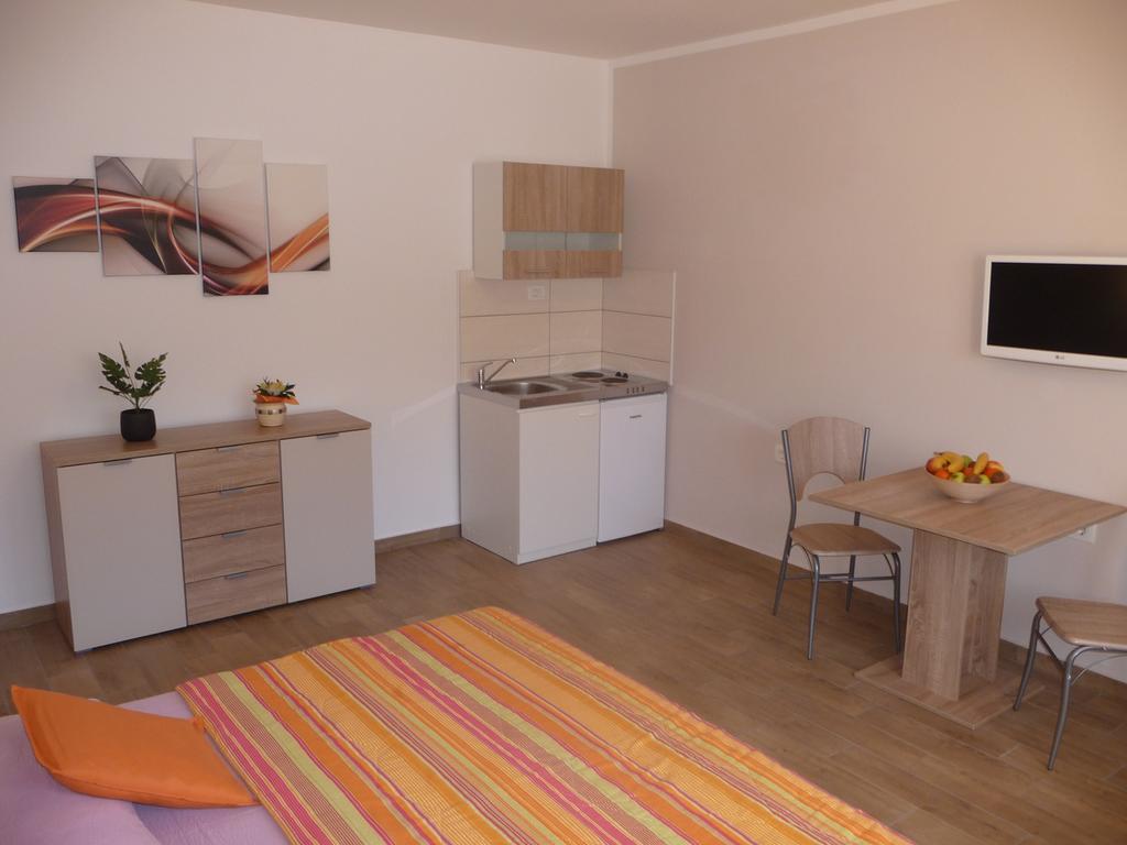Apartments & Rooms Milka Umag Eksteriør bilde